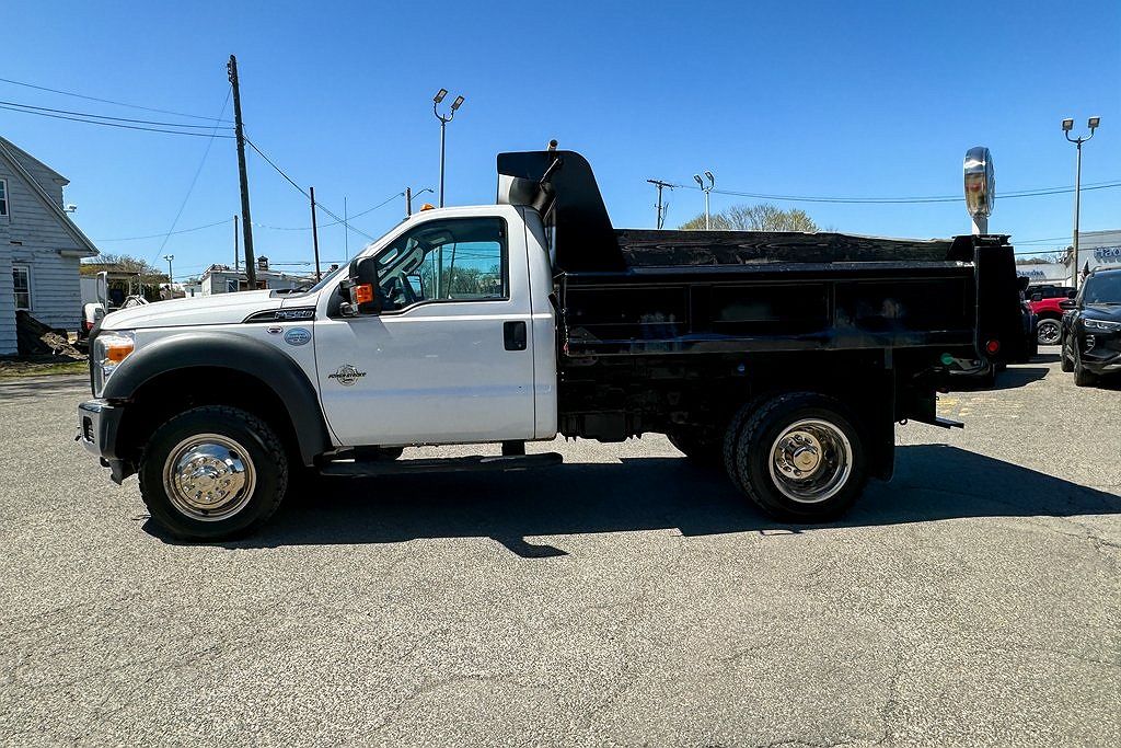 2013 Ford F-550 XL image 5