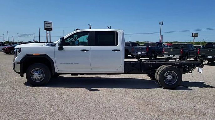 2025 GMC Sierra 3500HD