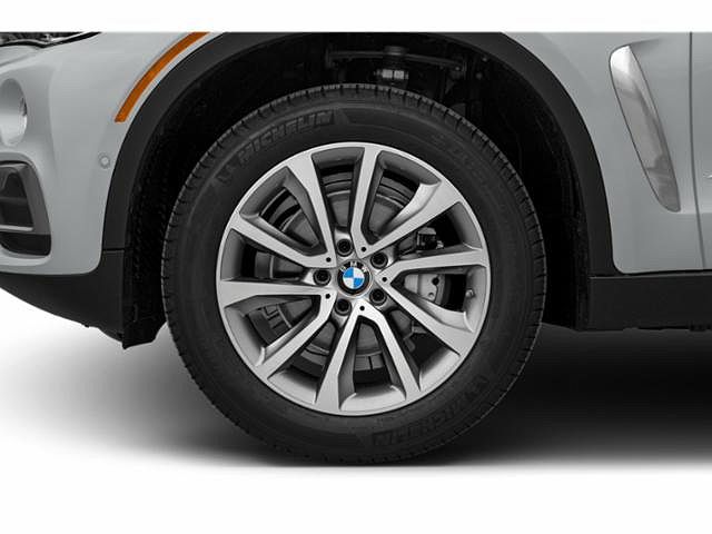 2019 BMW X6 xDrive35i image 10