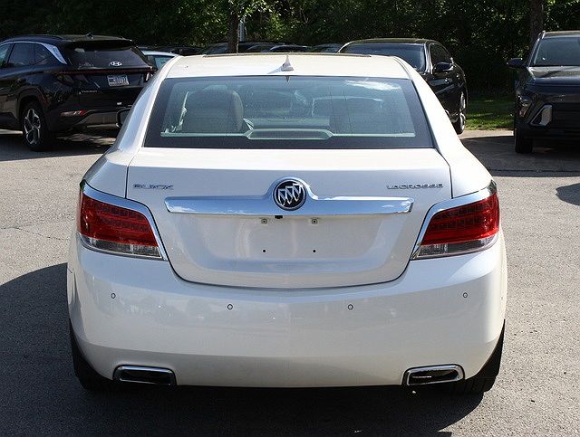 2013 Buick LaCrosse Touring image 3