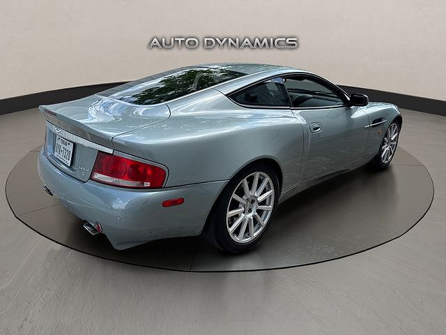 2005 Aston Martin V12 Vanquish
