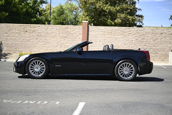 2005 Cadillac XLR