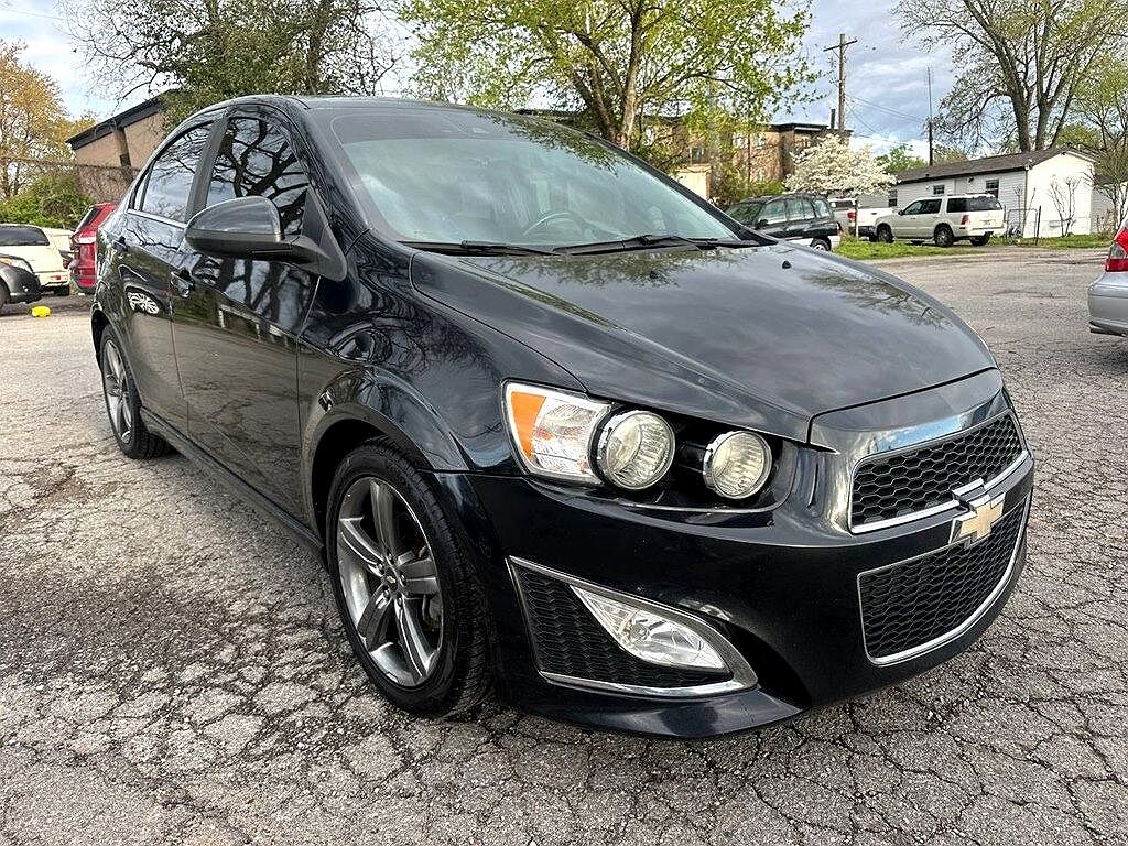 2014 Chevrolet Sonic RS image 2