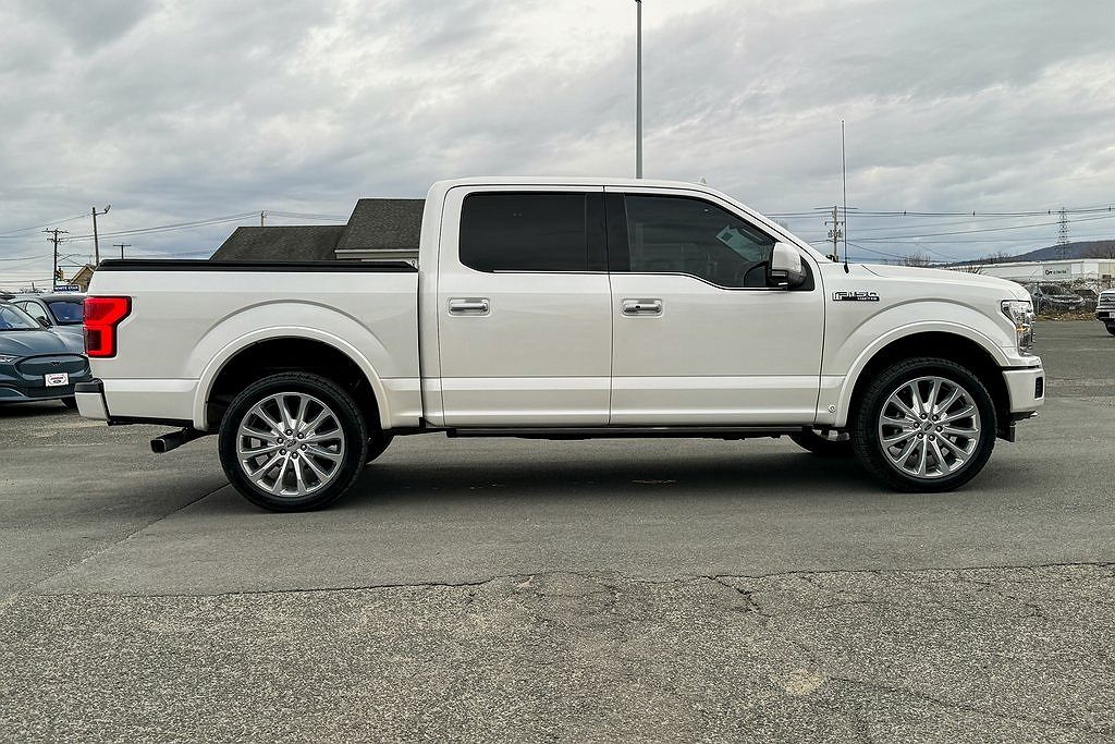 2018 Ford F-150 Limited image 1