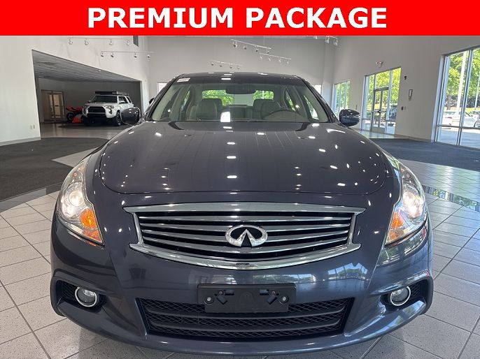 2012 Infiniti G37