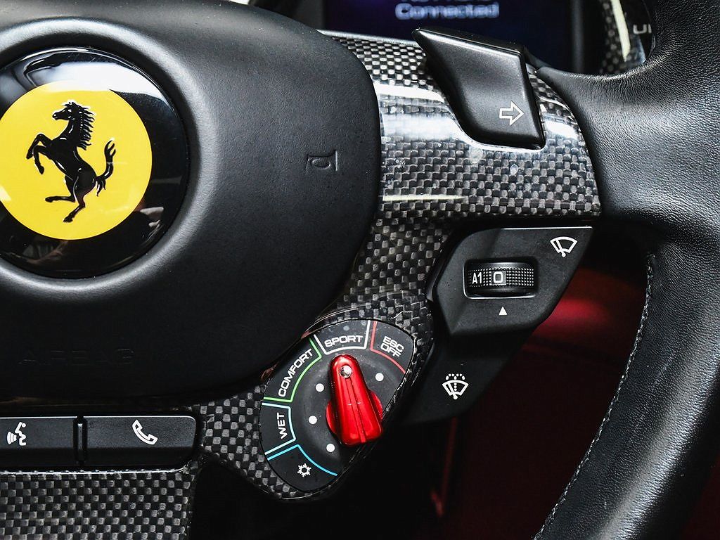 2018 Ferrari GTC4Lusso null image 40