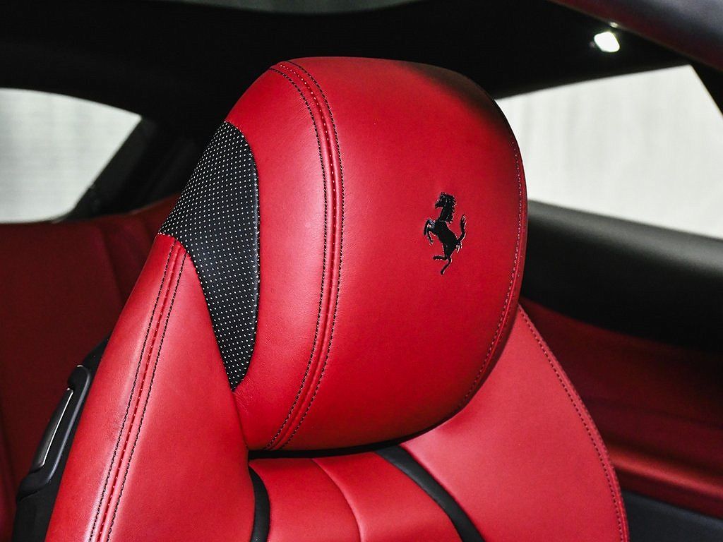 2018 Ferrari GTC4Lusso null image 70