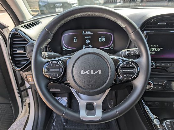 2023 Kia Soul EX photo 8