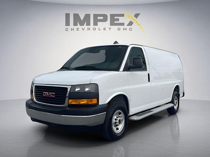 2023 GMC Savana