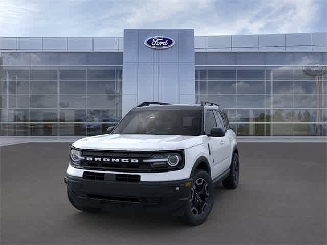 2024 Ford Bronco Sport Outer Banks image 1
