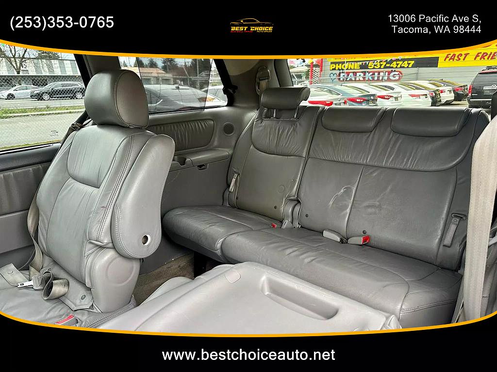 2007 Toyota Sienna XLE Limited image 15