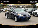 2007 Toyota Sienna XLE Limited image 2