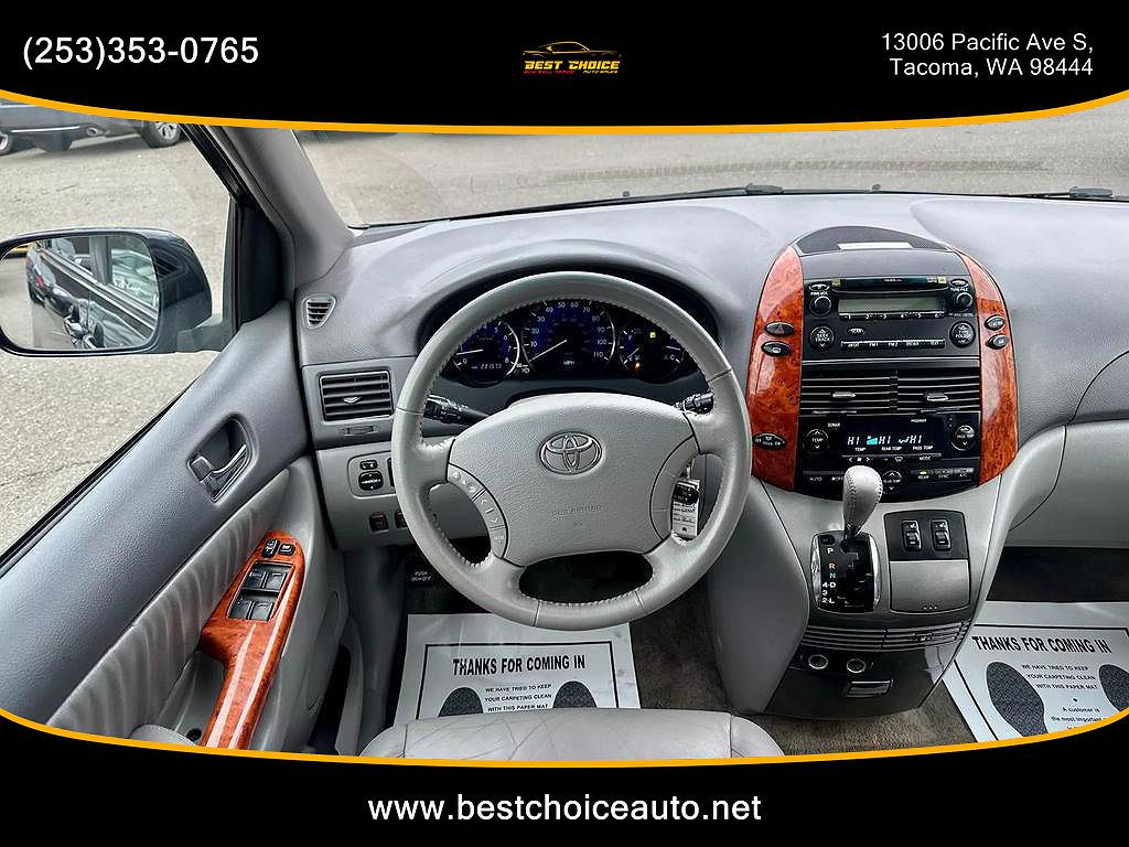 2007 Toyota Sienna XLE Limited image 7