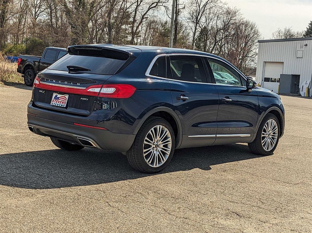 2018 Lincoln MKX Reserve image 2
