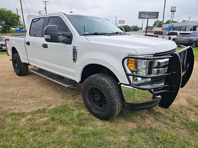 2017 Ford F-250 XL image 0