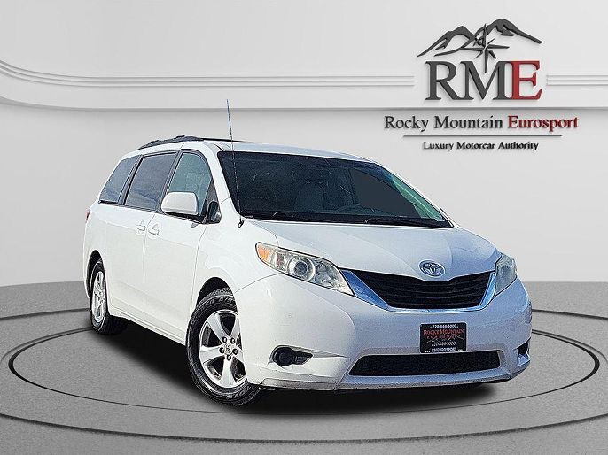 2012 Toyota Sienna
