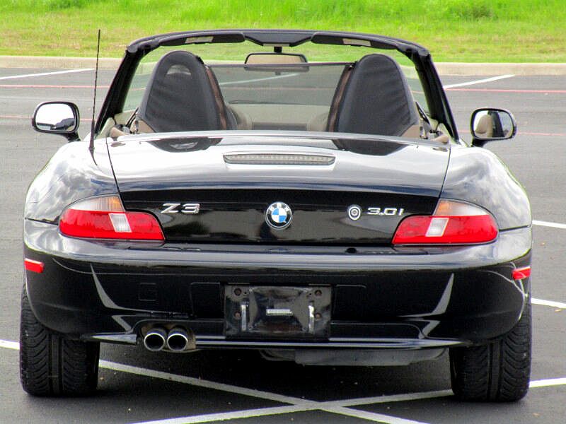 2002 BMW Z3 3.0i image 6