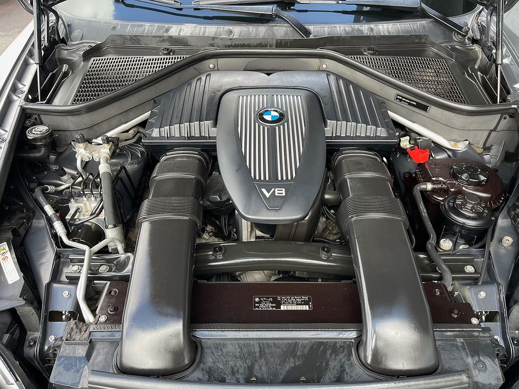 2008 BMW X5 4.8i image 21