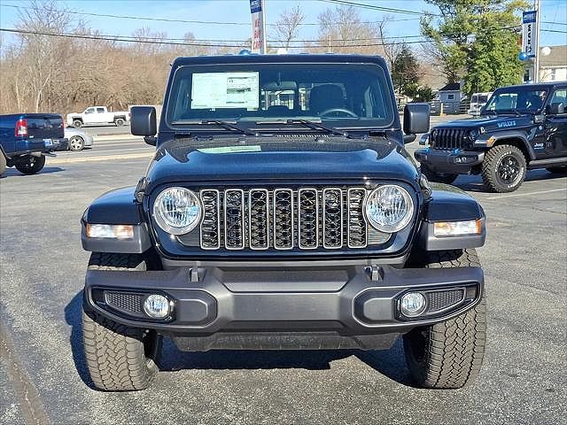 2025 Jeep Gladiator