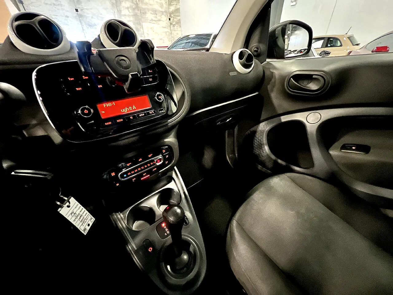 2016 Smart Fortwo Passion image 14