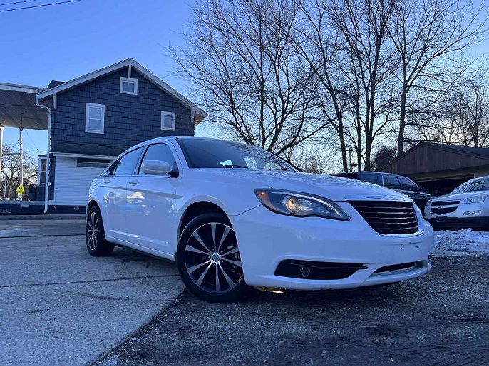 2013 Chrysler 200
