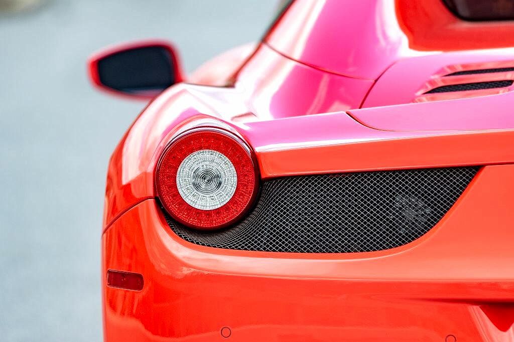 2014 Ferrari 458 null image 14