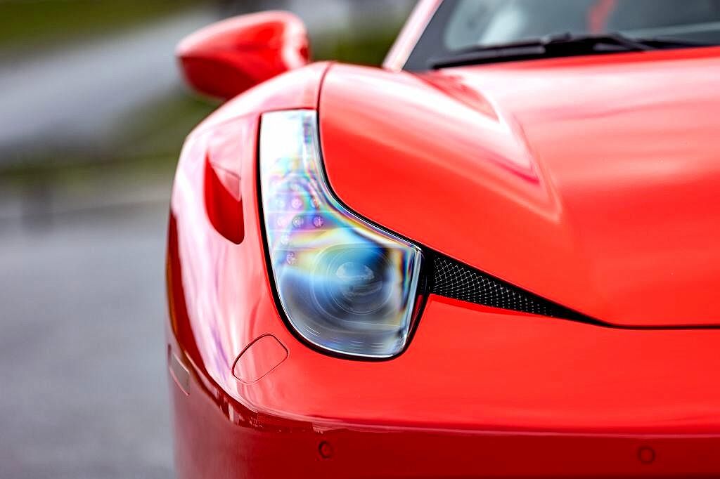 2014 Ferrari 458 null image 27