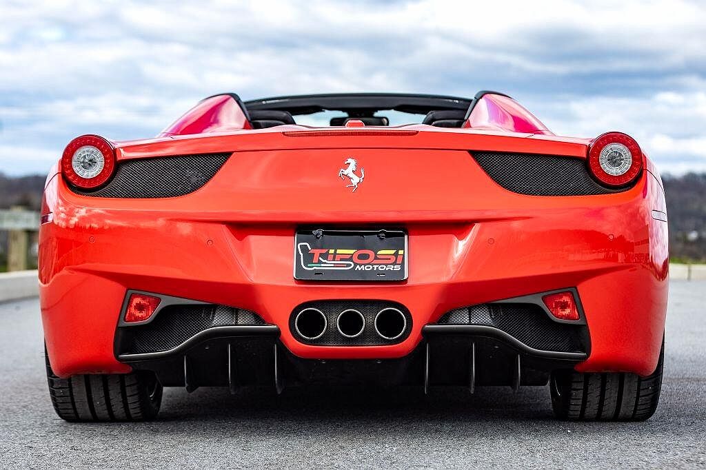 2014 Ferrari 458 null image 32