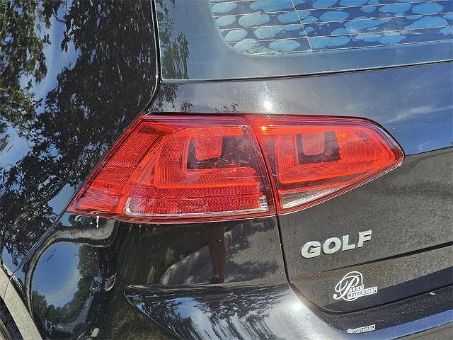 2017 Volkswagen Golf S image 5