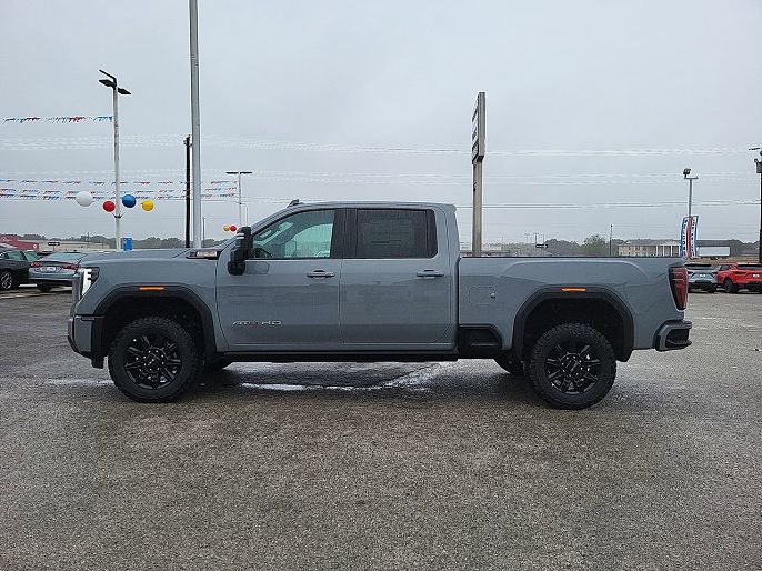2025 GMC Sierra 3500HD