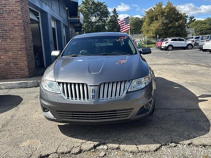 2011 Lincoln MKS
