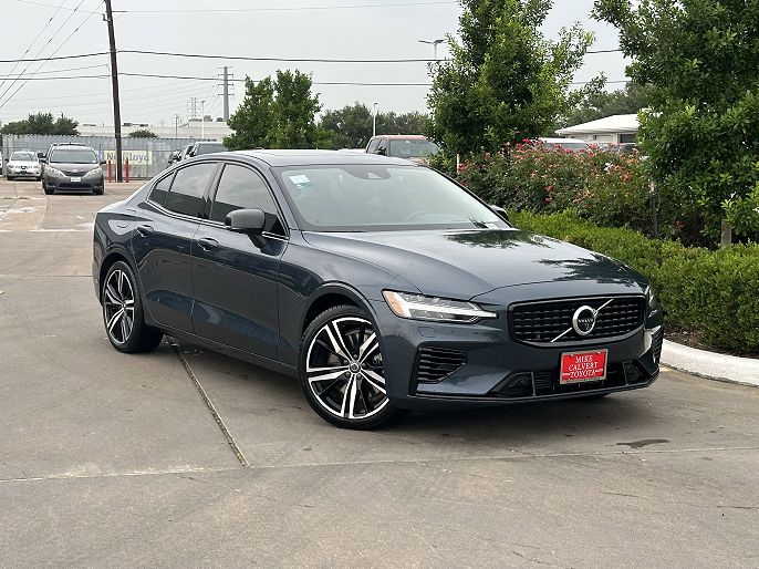 2022 Volvo S60