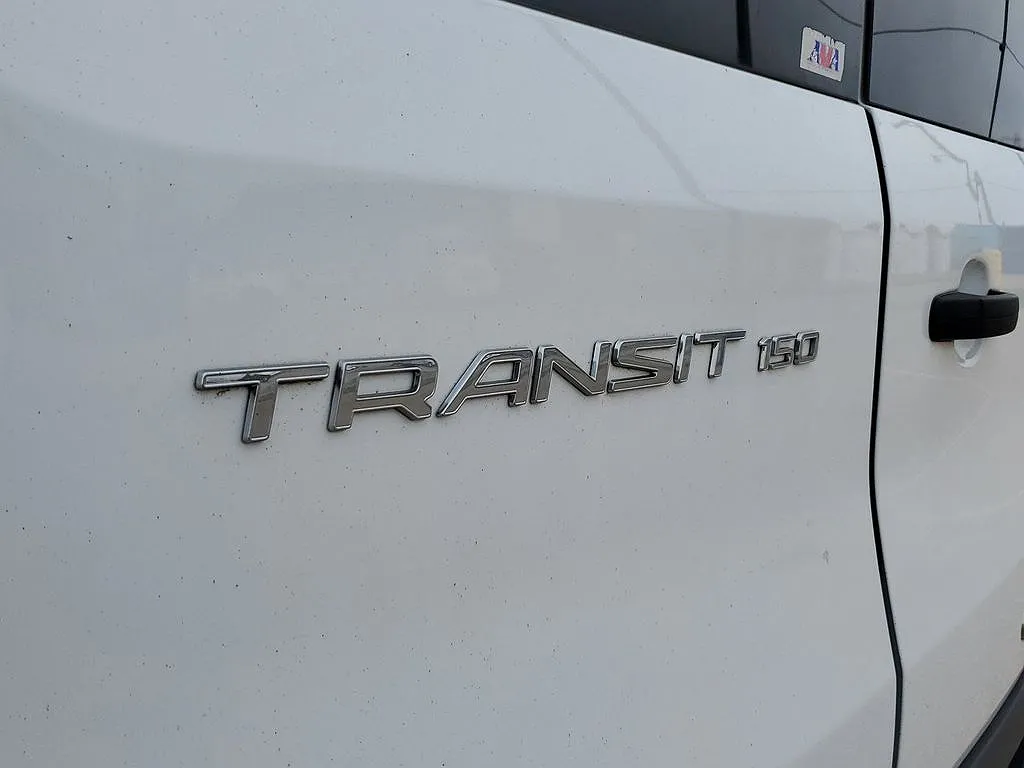 2017 Ford Transit Base image 5