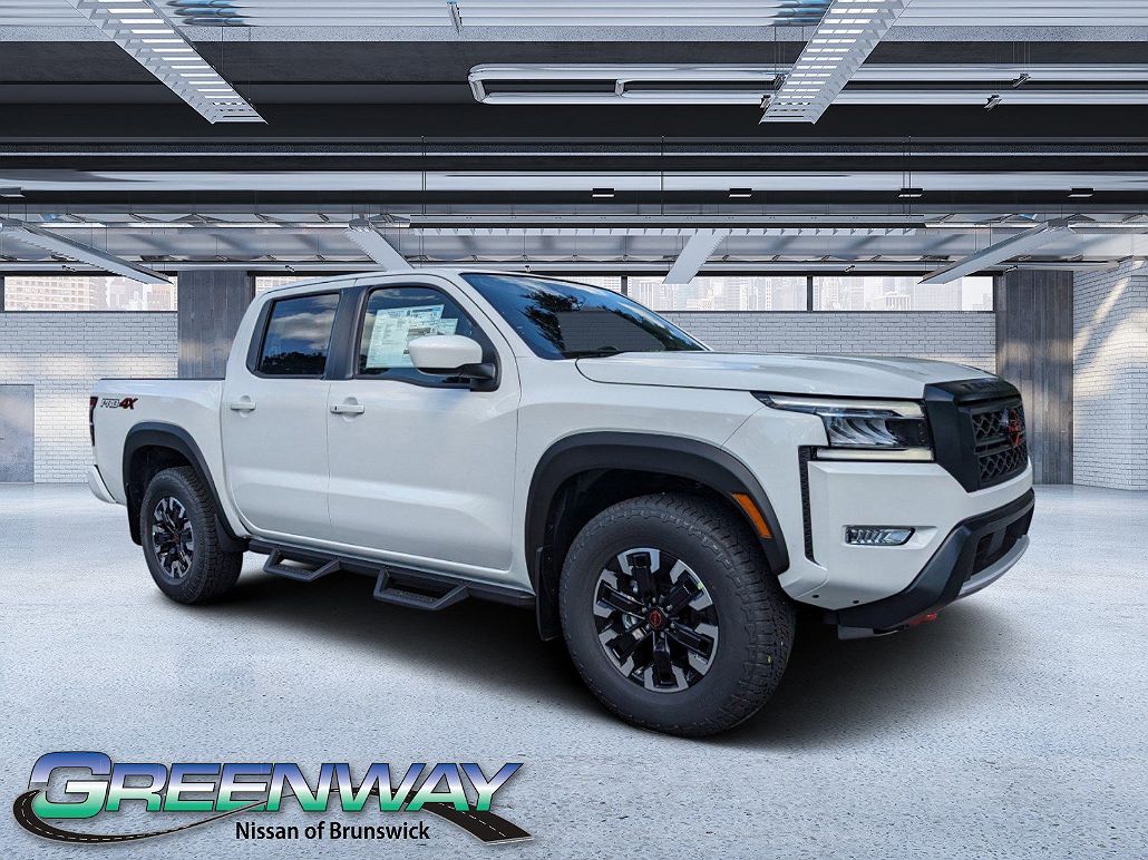 2024 Nissan Frontier PRO-4X image 0