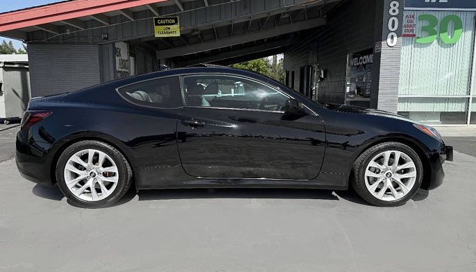 2013 Hyundai Genesis