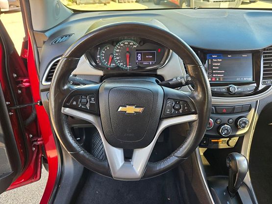 2020 Chevrolet Trax LT photo 10