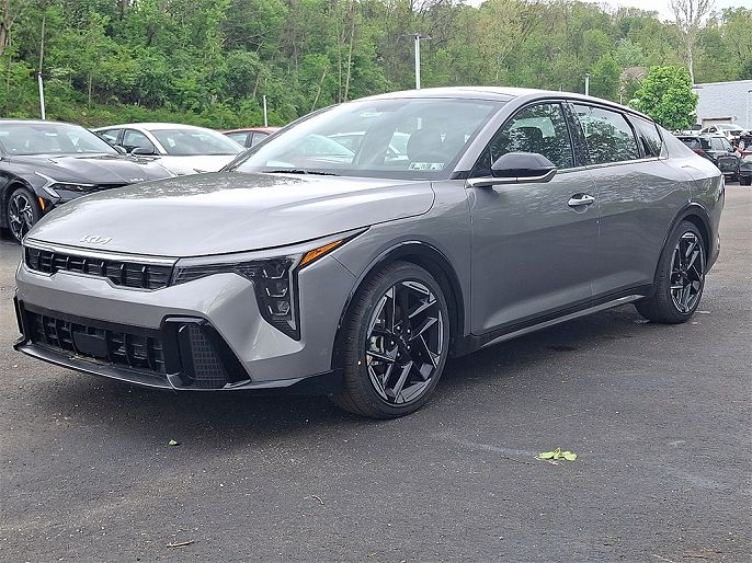 2025 Kia K4