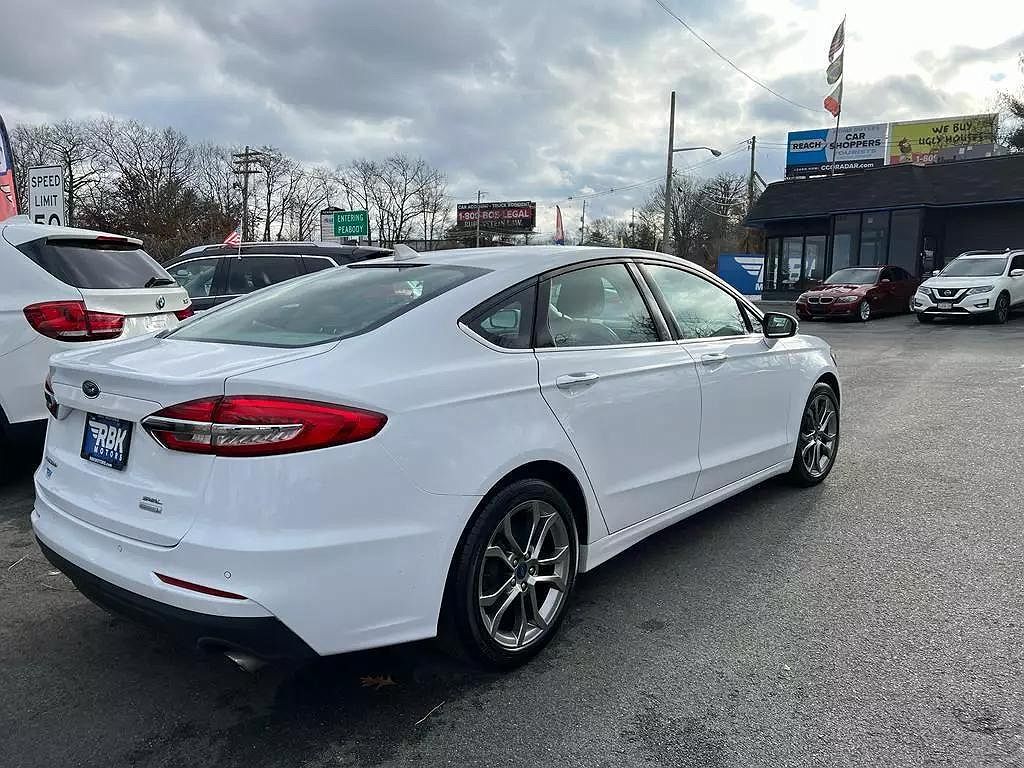 2020 Ford Fusion SEL image 3