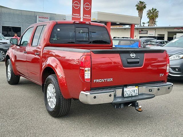 2016 Nissan Frontier SV image 3