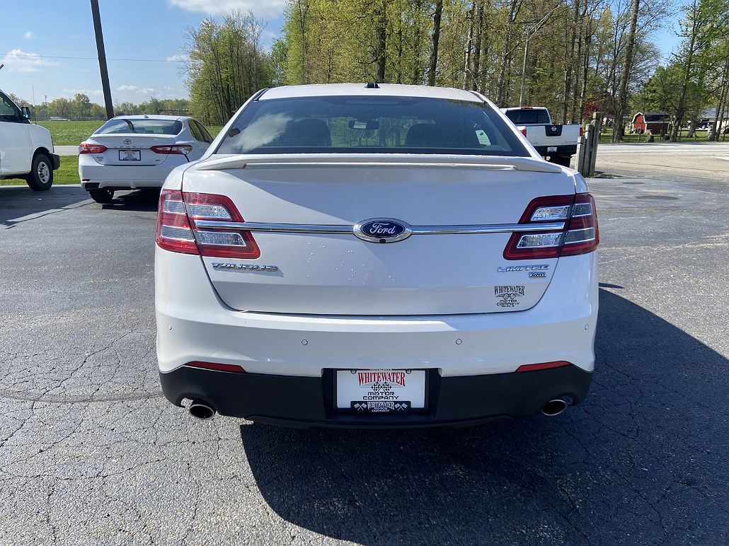 2019 Ford Taurus Limited Edition image 3