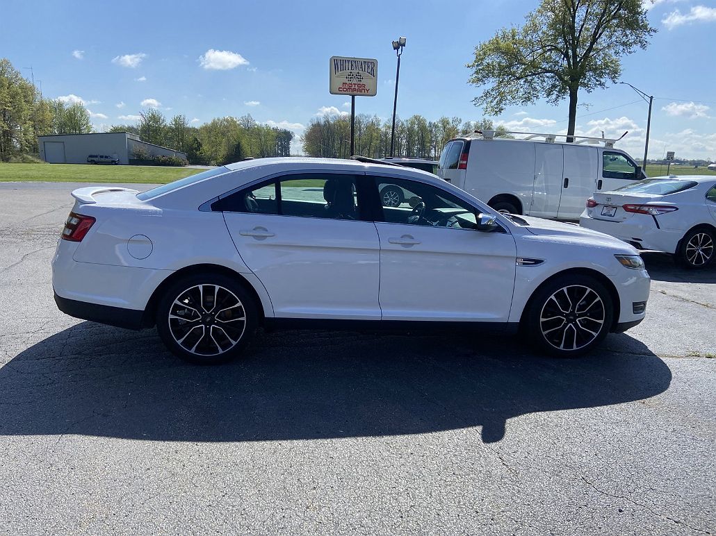 2019 Ford Taurus Limited Edition image 5