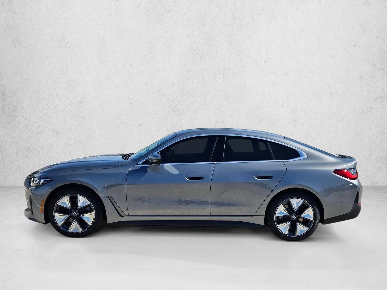 2026 BMW i4