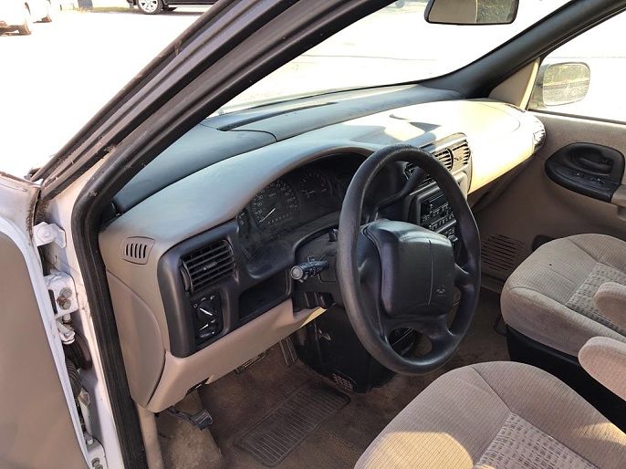 2001 Chevrolet Venture