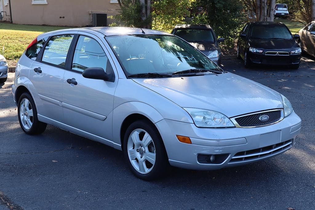 2006 Ford Focus S image 2