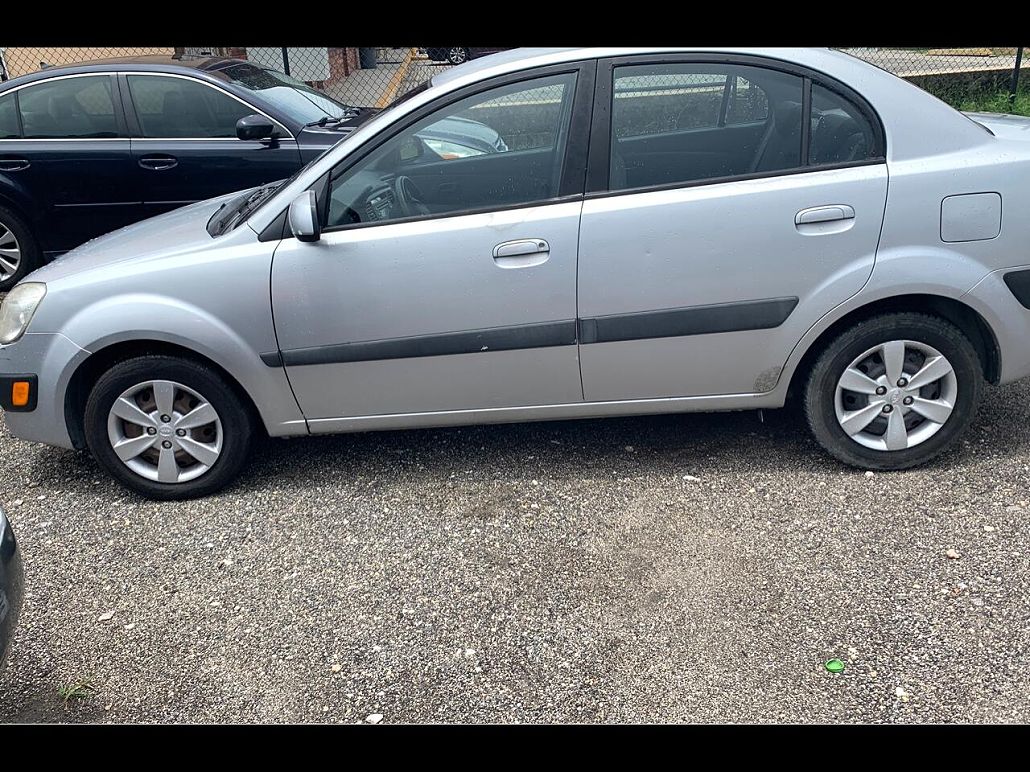 2008 Kia Rio LX image 0