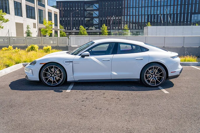 2026 Porsche Taycan