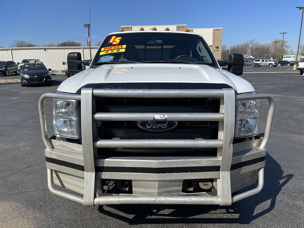 2015 Ford F-350 null image 1