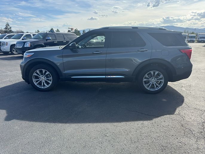 2022 Ford Explorer