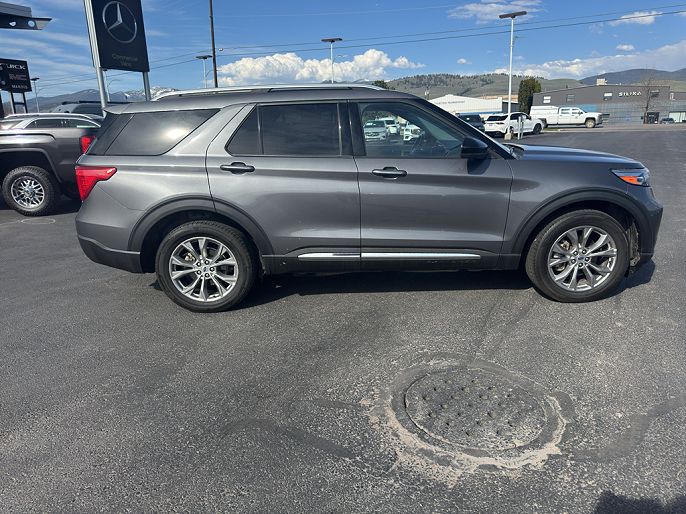 2022 Ford Explorer