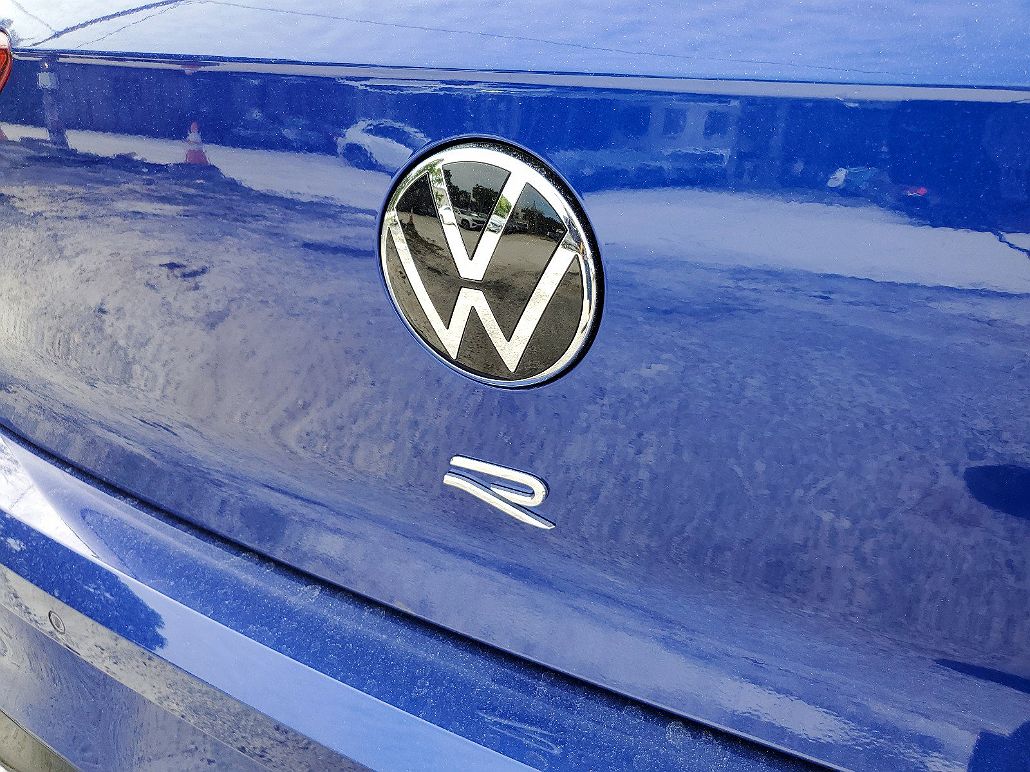 2024 Volkswagen Golf null image 4